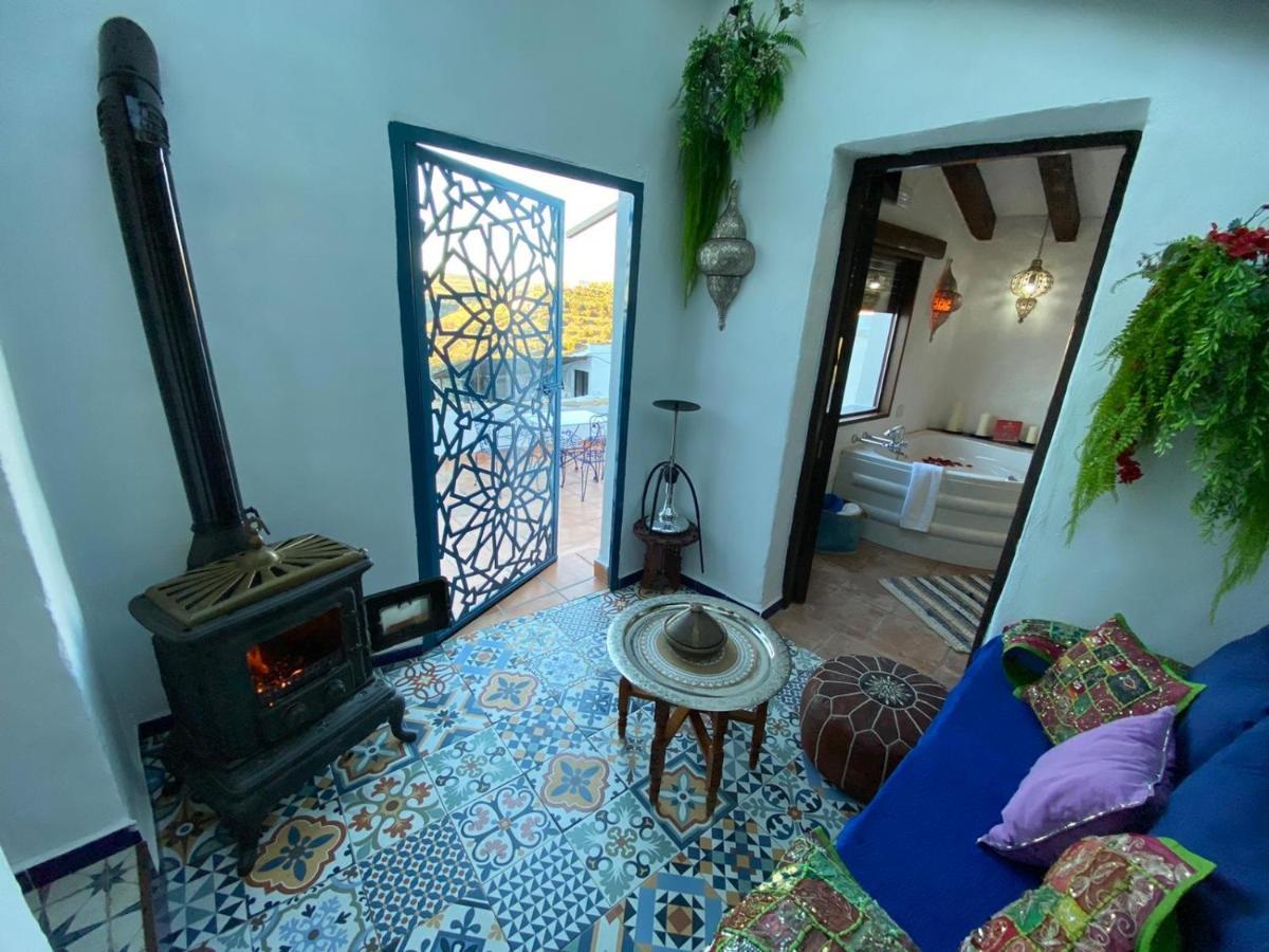 El Escondite De Martina, Aticos Romanticos Setenil De Las Bodegas ภายนอก รูปภาพ